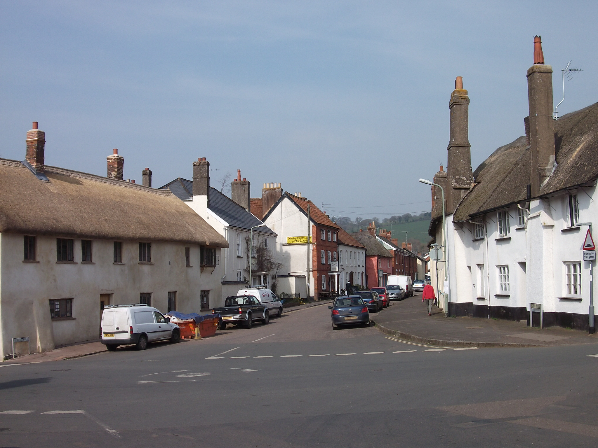 School Road, Silverton