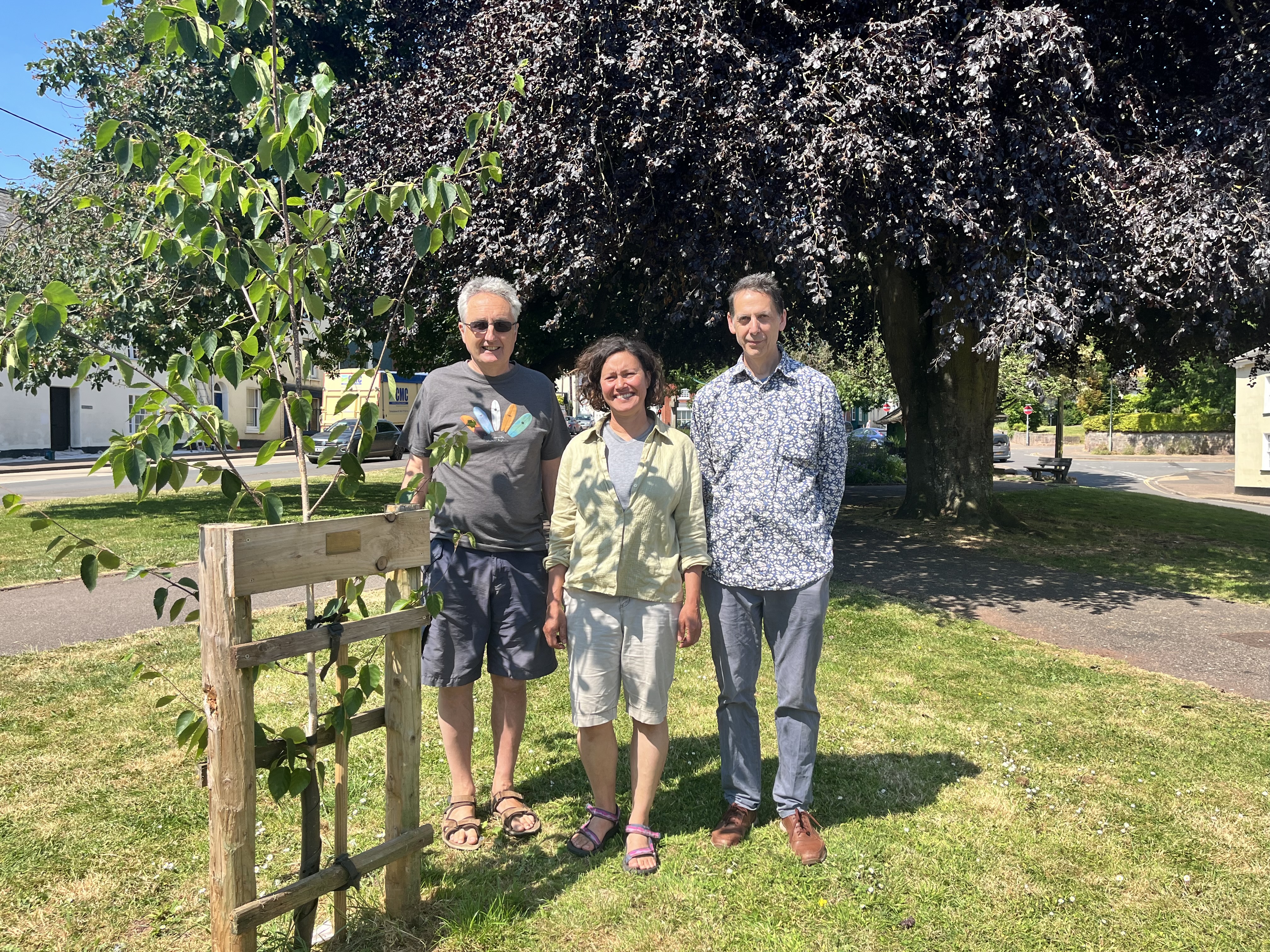 Crediton Community Group Assist Council’s Ground Maintenance Work