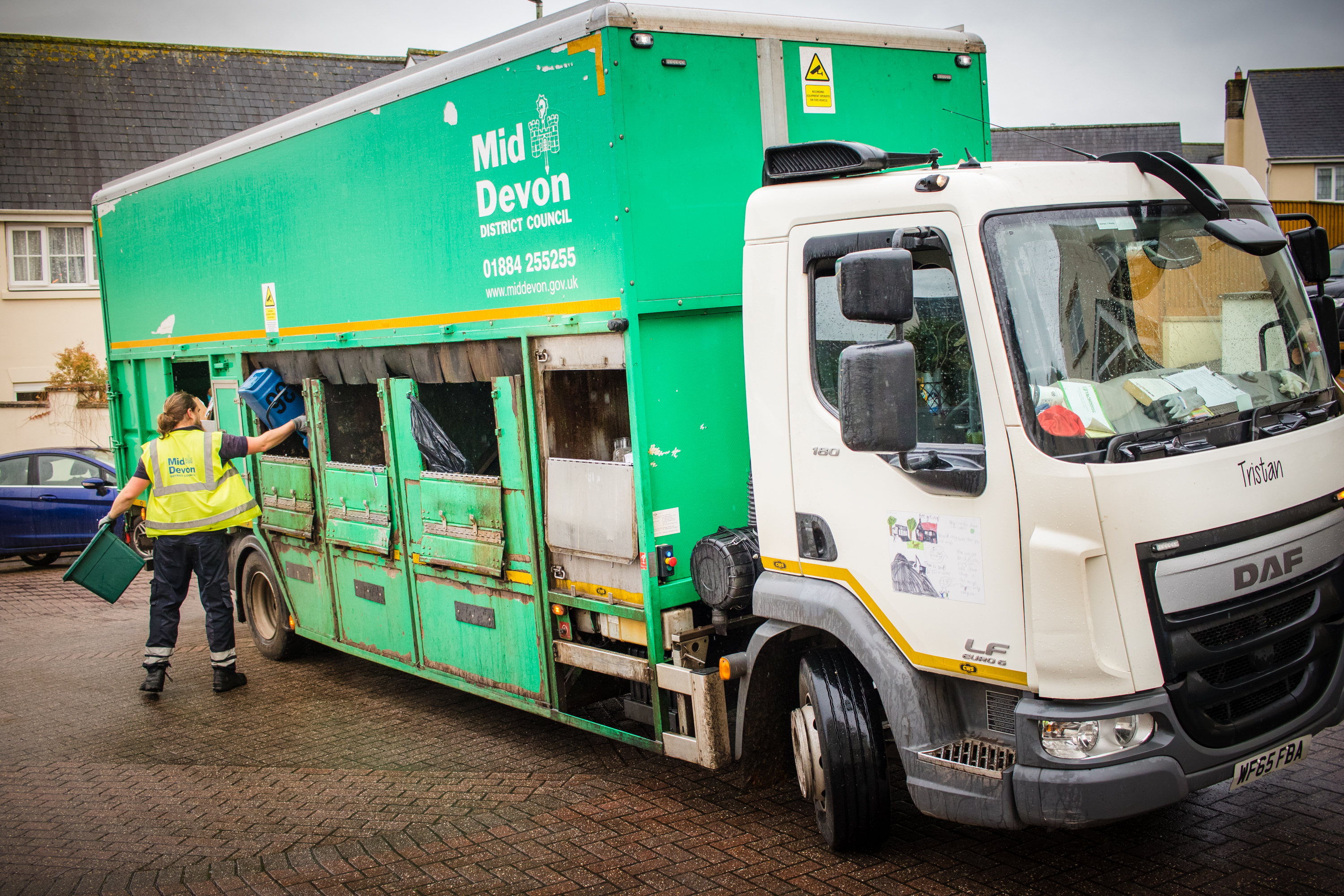 green recycling lorry 