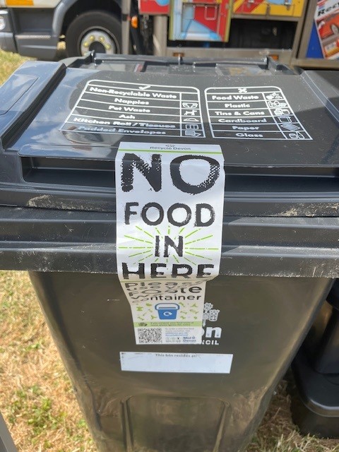 Food waste pilot shows simple reminders can give big boost to recycling